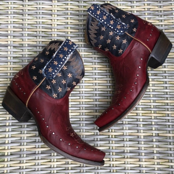 ๐บ๐ธ๐บ๐ธ๐บ๐ธ ISO these boots in size 9! ๐บ๐ธ๐บ๐ธ๐บ๐ธ - Picture 3 of 9